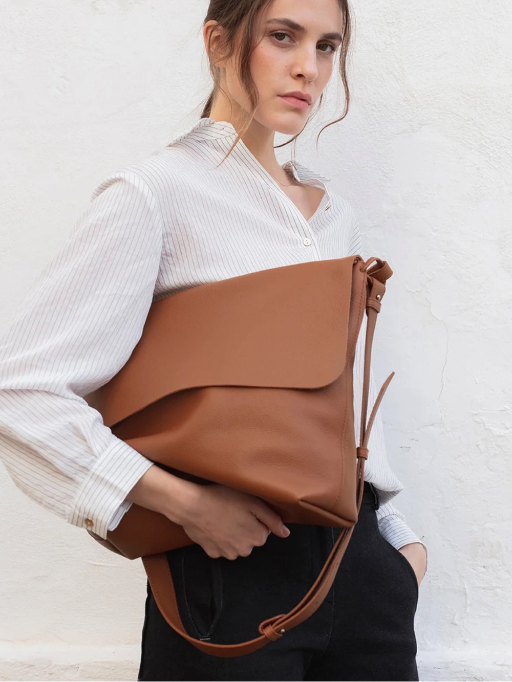 Varea Studios UMA XL Leather Crossbody Bag Tan LWG Certified Made in Spain NWOT